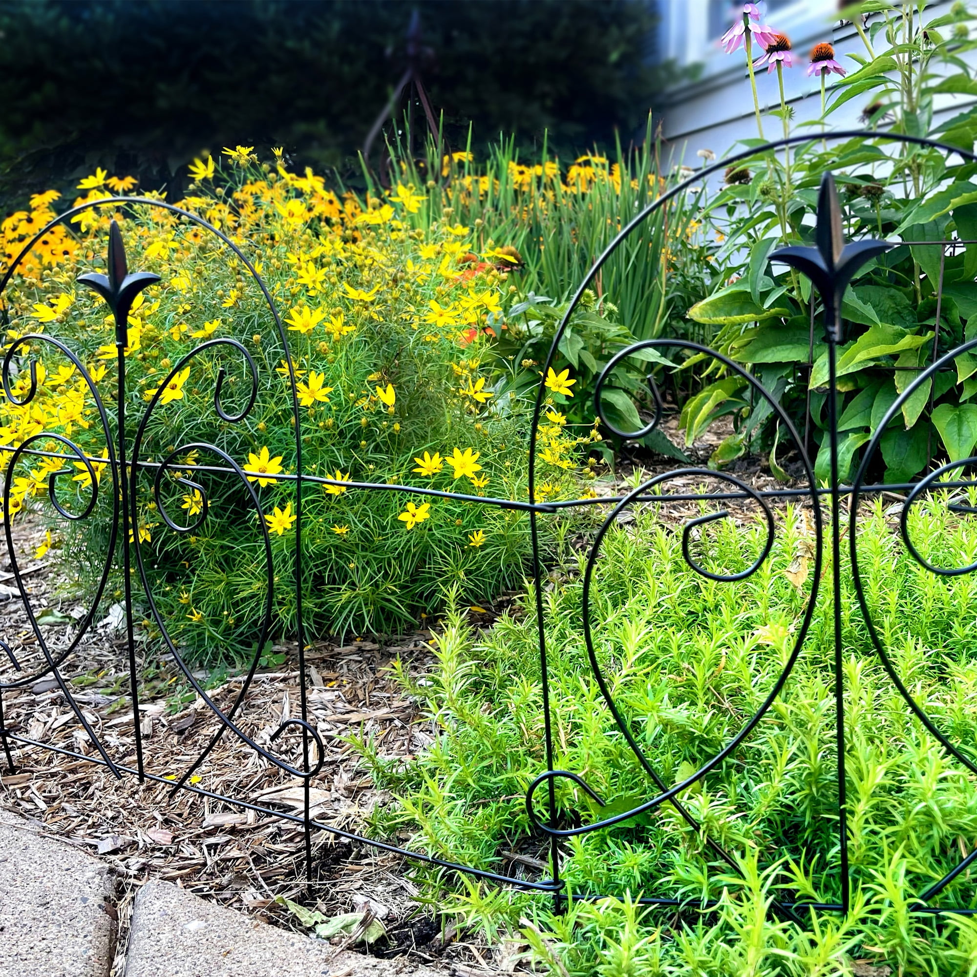 Glamos Wire 18 inch Finial Decorative Border Fence 18 in x 8 feet 2-Pack