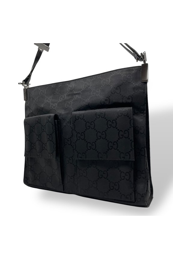 Pre-Owned GUCCI GG pattern nylon leather shoulder bag, black with silver hardware, for men and...