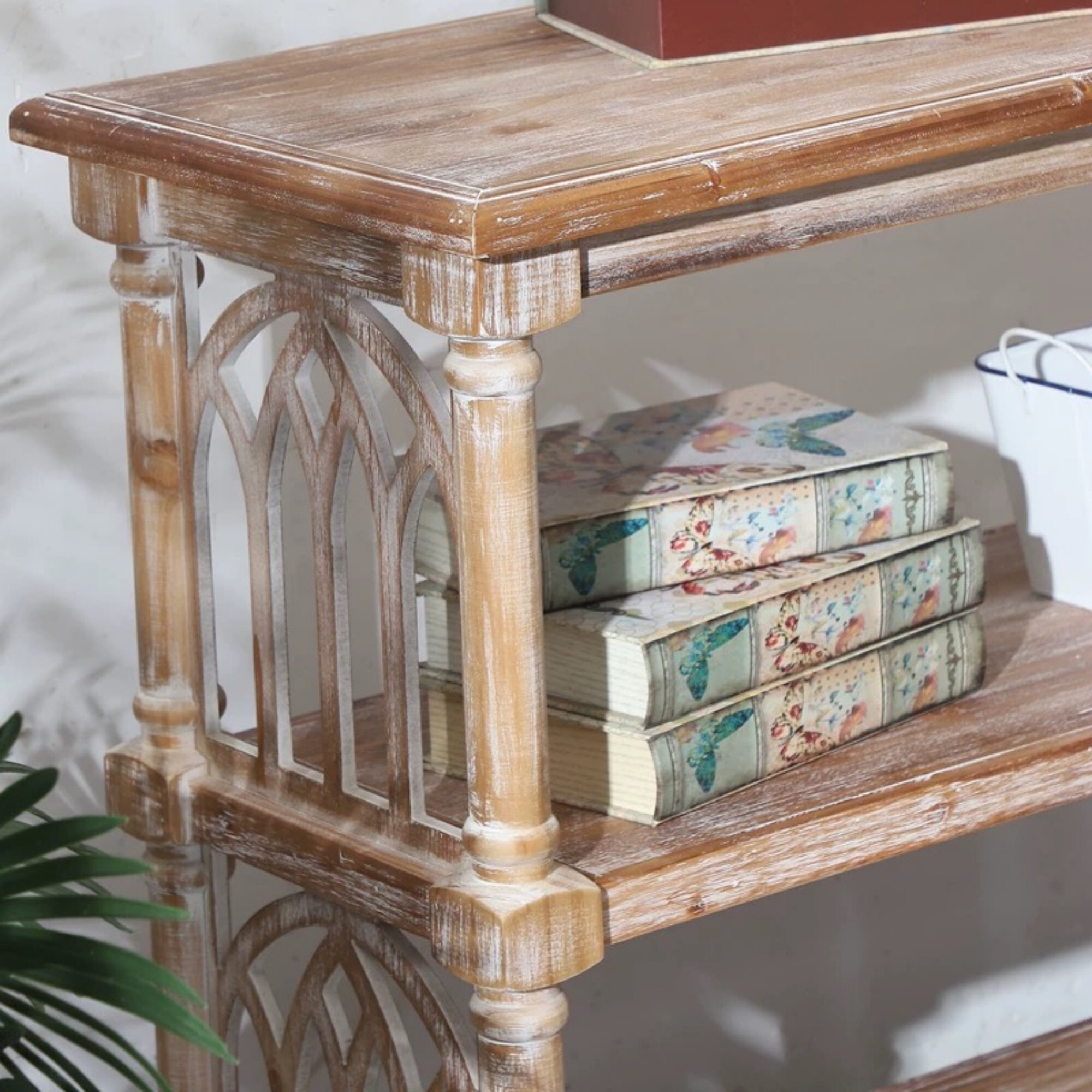 AENKYO 3-Tier Gothic Hallway Console Table, Distressed Finish Entryway Table for Living Room, Antique Natural Color