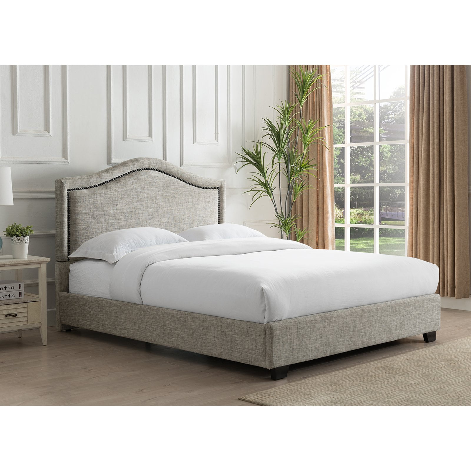 Mantua Gregory Upholstered Platform Bed