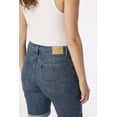 thumbnail image 5 of Levi Strauss Signature Women's and Women's Plus Vintage Relaxed Mid Thigh Shorts, Sizes 2-18, 5 of 7