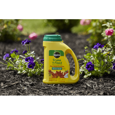 Miracle-Gro Shake 'N Feed All Purpose Plant Food Plus Weed Preventer1 4.5 lb.