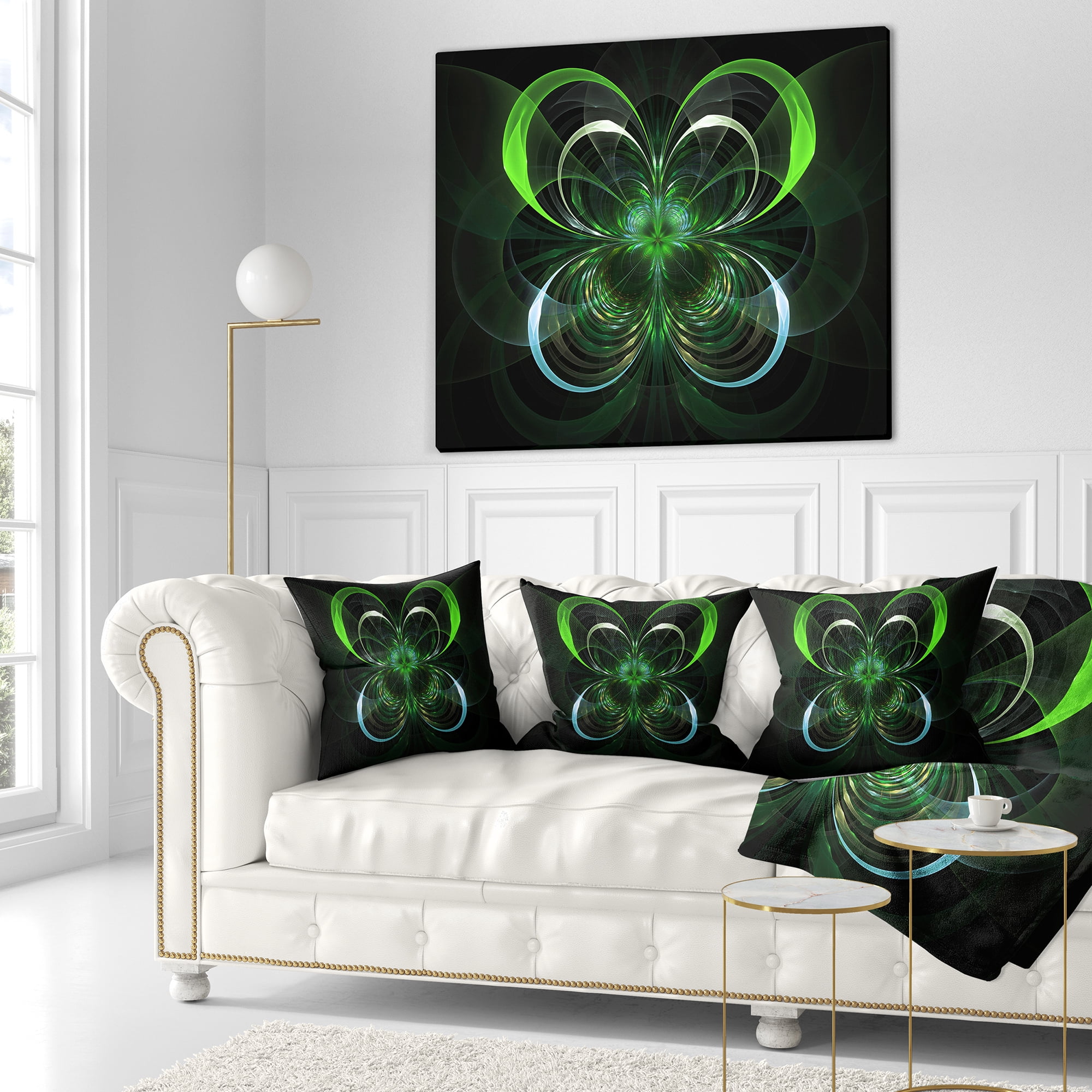 Designart Green Fractal Flower in Dark - Floral Throw Pillow - 18x18
