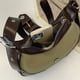 thumbnail image 2 of Bolso Hombro para Mujer Con Remaches Bandolera Cuero PU El (Caqui), 2 of 9
