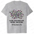 thumbnail image 1 of Estoy bien, todo está bien, ropa de mujer, luces navideñas, moda informal, ropa femenina, camisetas de manga corta, camisetas para mujer, 1 of 5