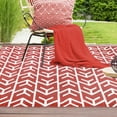 thumbnail image 6 of Contemporary Arrow Indoor/ Outdoor Rug, 5'5" x 7'5", Rust, 6 of 9