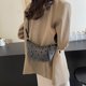 thumbnail image 4 of Bolso Crescent Bandolera Mujer Correa Ajustable Nylon Media Dumpling Bag, 4 of 9