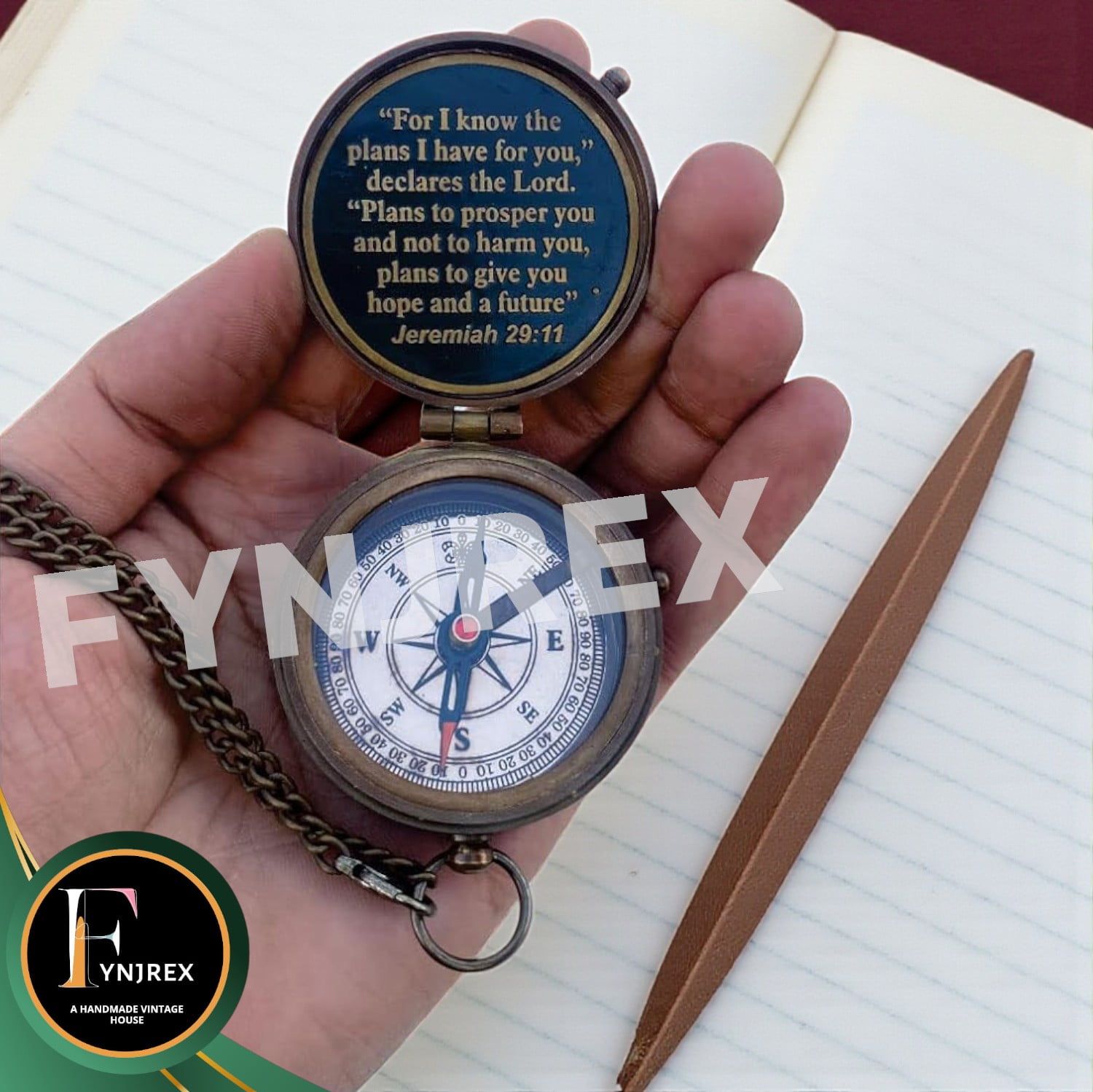 Engraved Antique Brass Compass with Leather Case – Jeremiah 29:11 Bible Verse “For I Know the Plans” Religious Gift for Son, Dad, or Loved Ones, Inspirational Christian Keepsake