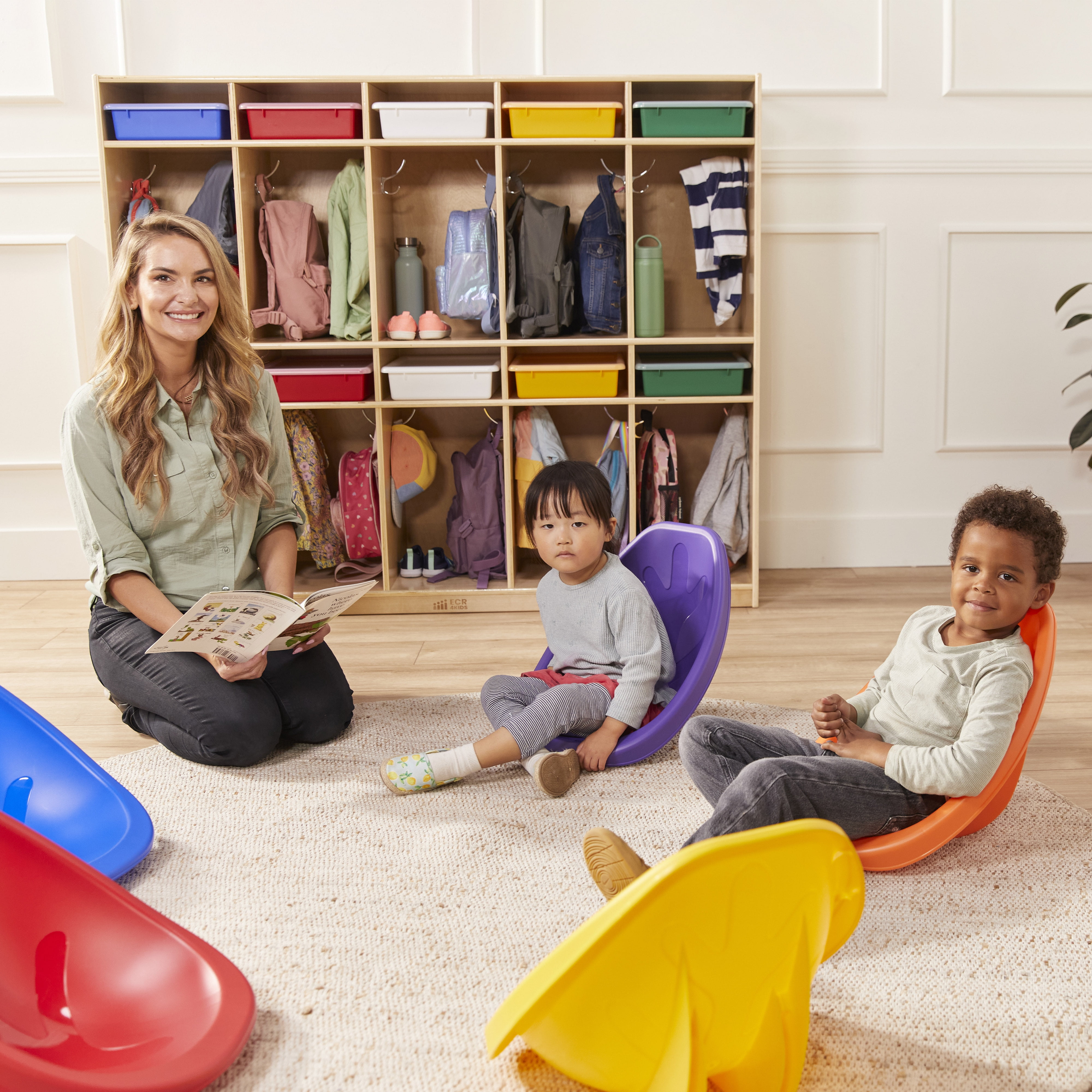 ECR4Kids Plastic Leaf Scoop Floor Rocker Seat, Classroom Furniture, Primary, 6-Piece