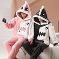 thumbnail image 3 of Conjunto de pijama con capucha para hombre y mujer, ropa de dormir gruesa con dibujos de dinosaurios, estilo coreano, holgada, para parejas, para invierno, 3 of 4