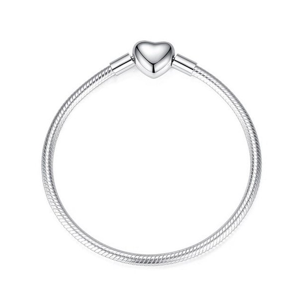 Disney 925 Sterling Silver Bracelet Moments Sparkling Mickey Mouse Heart Clasp Snake Chain Bracelet for Women DIY Charms Beads17cm Gao Jinjia LED