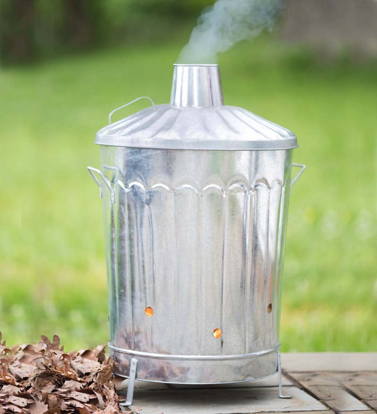 Gardenised Silver Outdoor Galvanized Metal Garden Incinerator Can