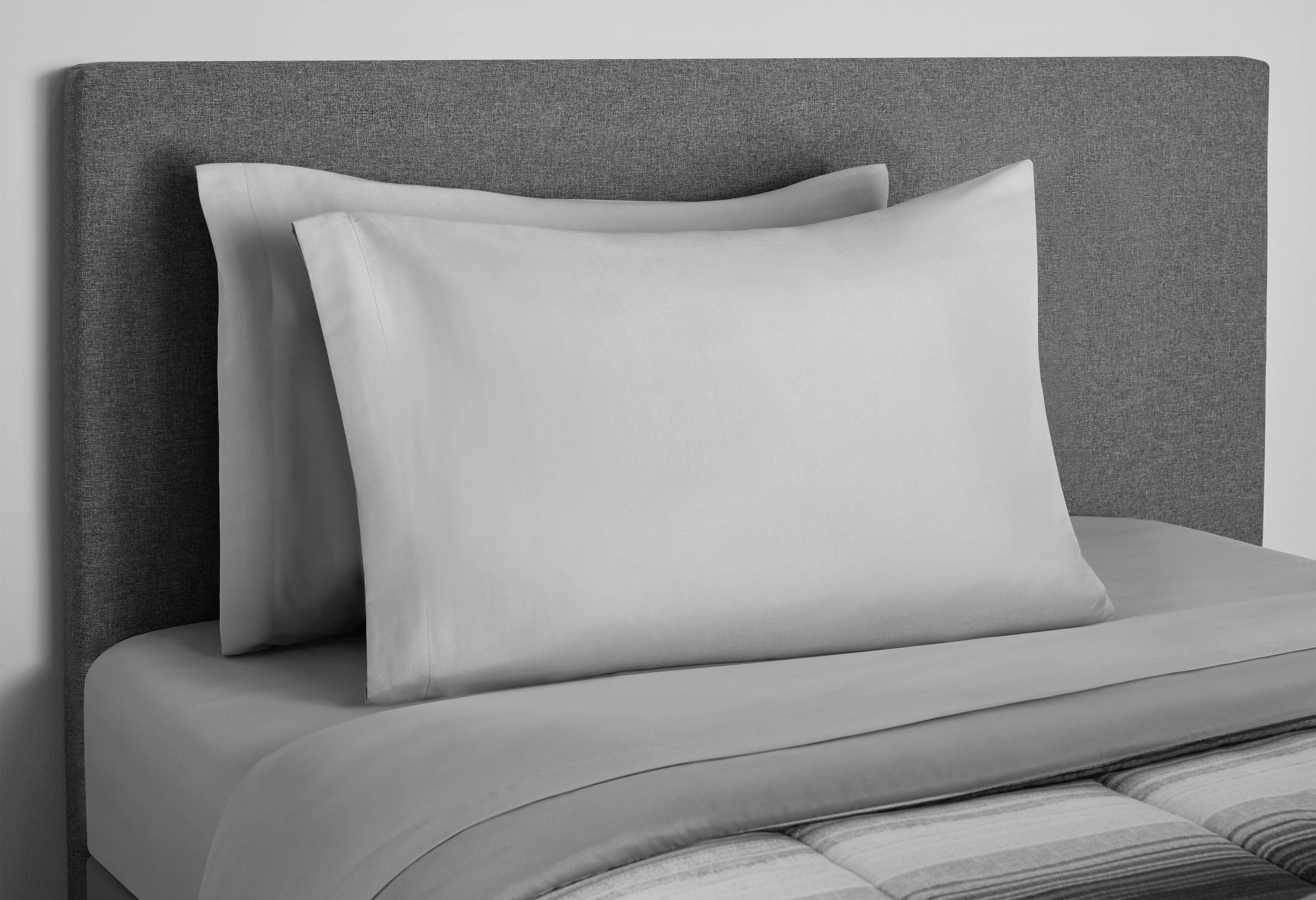 Mainstays Gray Stripe 8 Piece Bed in a Bag Comforter Set with Sheets, King