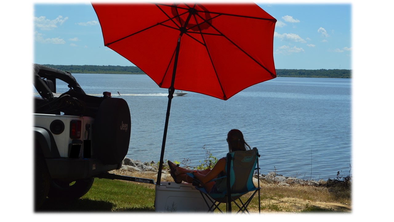TailBrella Red Hitch Umbrella