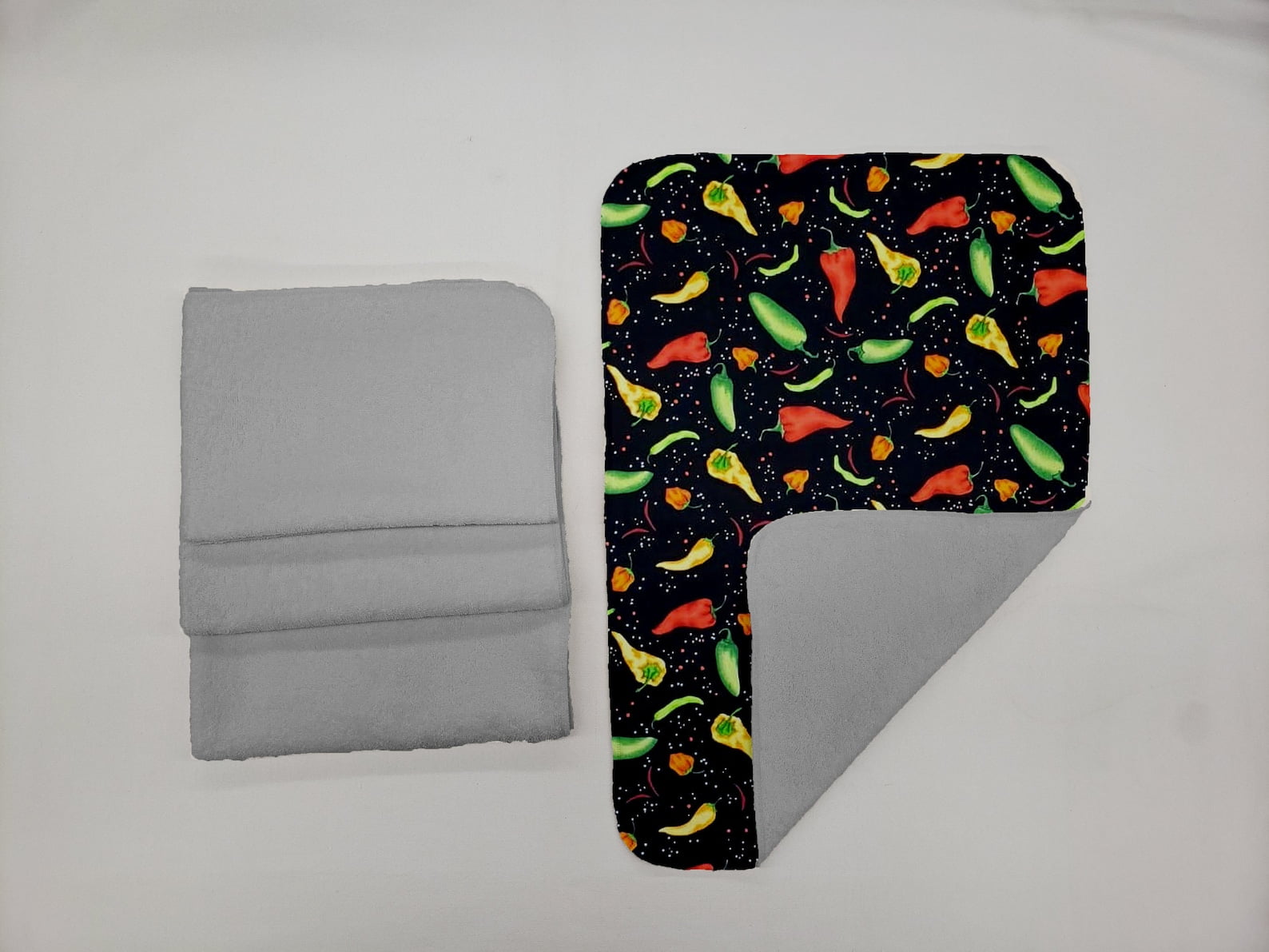Hot Peppers Hand Towels (Set of 4) (Towel Color Gray)