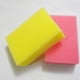 thumbnail image 3 of Cepillo de esponja suave de 10 * 7 * 3 cm Cepillo de pelo de peluquero Cepillo cuadrado de esponja para el cuidado del cabello (al azar rosado y amarillo), 3 of 4
