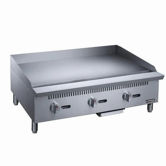 Dukers DCGM36 36" Griddle - 3 Burners