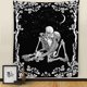 thumbnail image 1 of ZHAOCHENG Tapiz de Calavera, Tapices Blancos y Negros Los Amantes Besándose, Tapiz Floral de Luna y Estrellas Estrelladas, Tapiz de Tarot de Esqueleto Humano para Colgar en Dormitorio, Dormitorio, Dec, 1 of 5