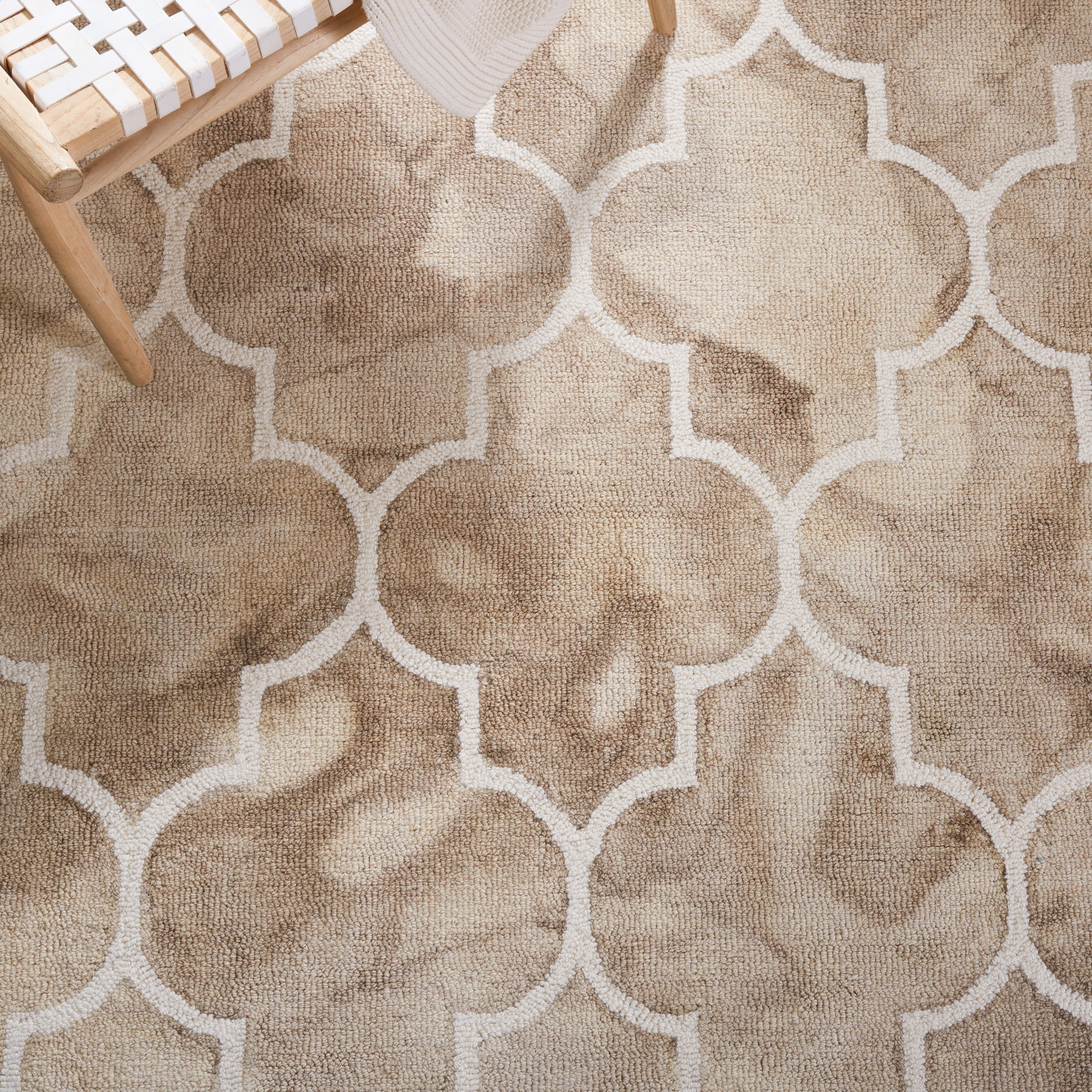Safavieh Dip Dye Calanthe Geometric Wool Area Rug, Beige/Ivory, 5' x 5' Square