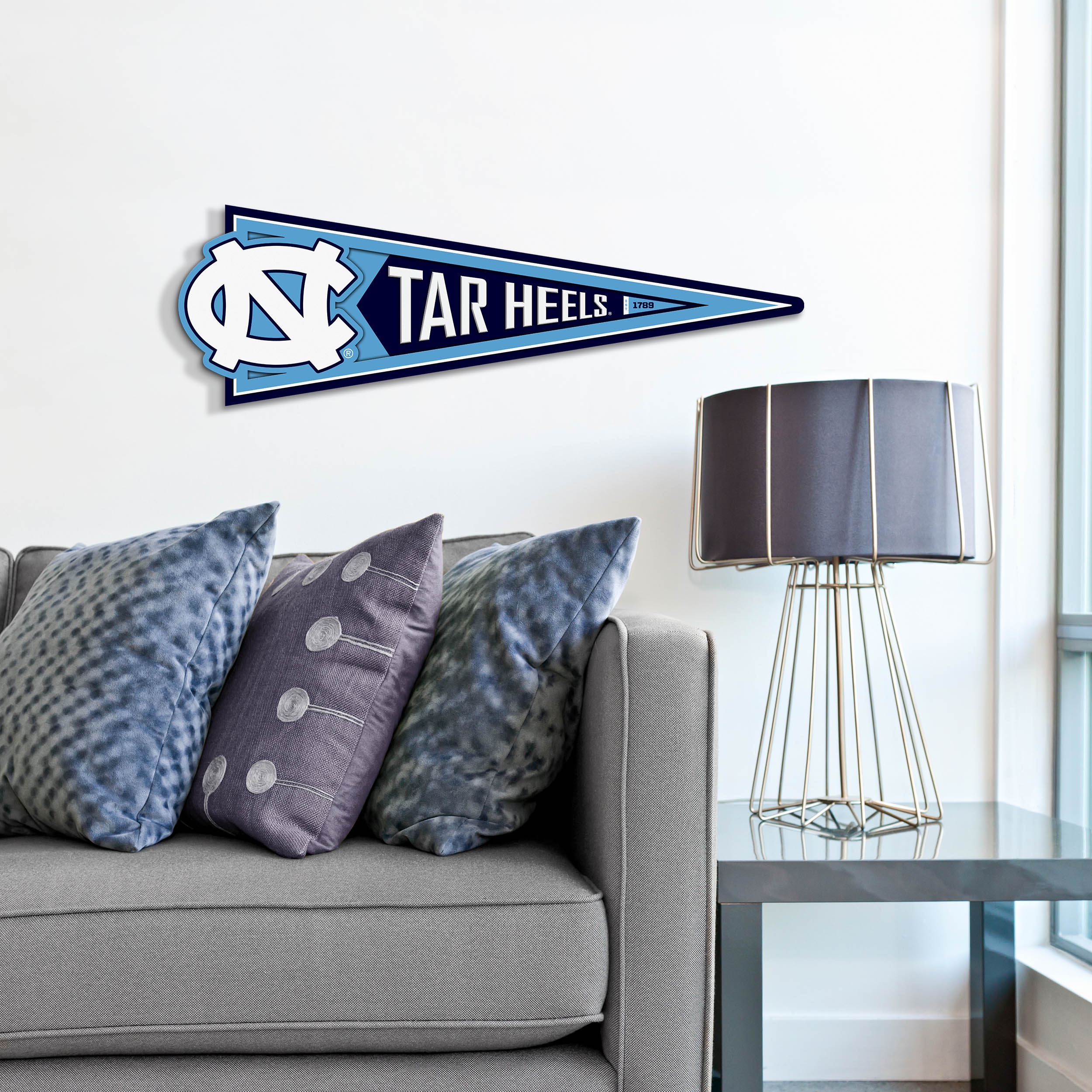 YouTheFan NCAA North Carolina Tar Heels Pennant Sign