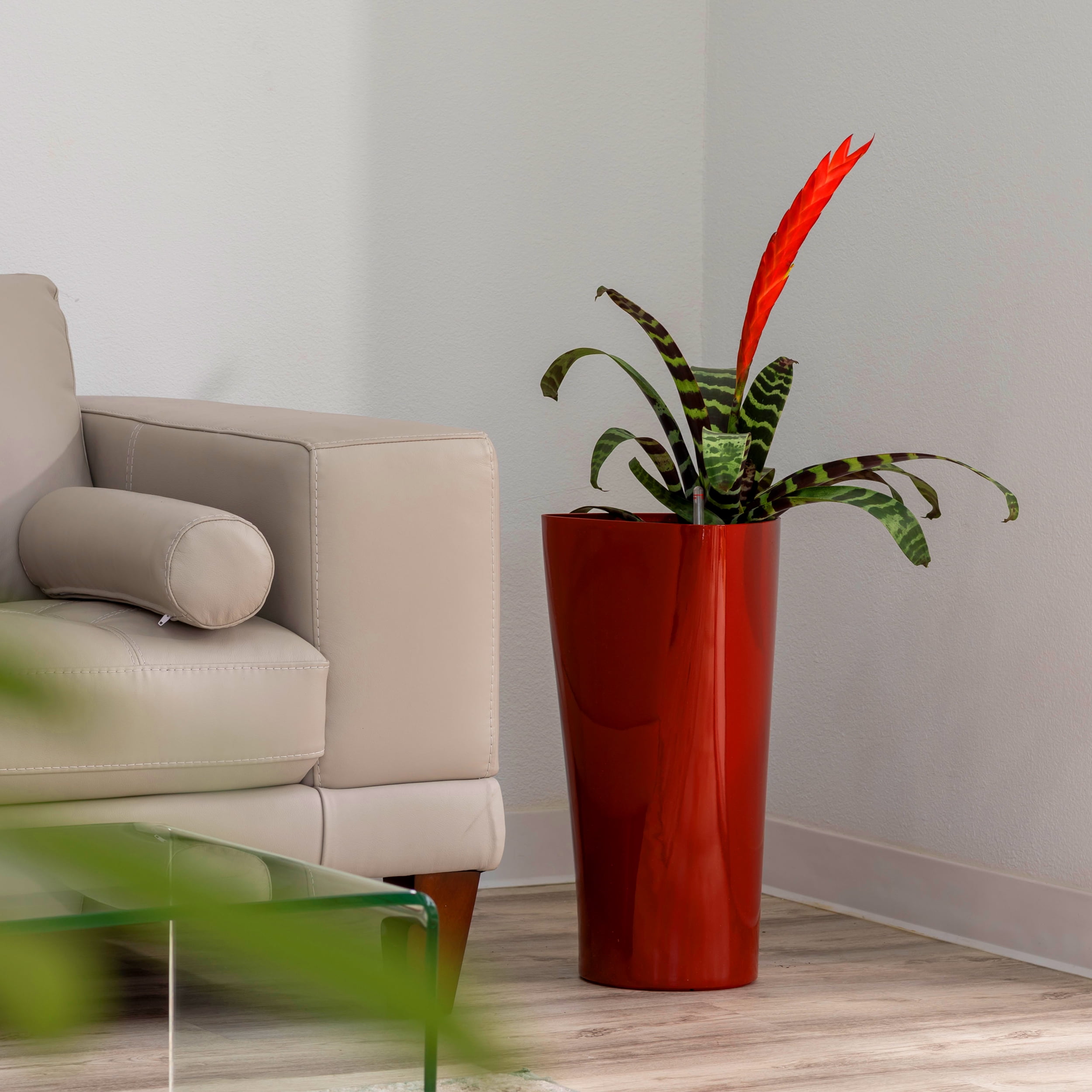 XBrand 22.4" H Red Plastic Self Watering Indoor Outdoor Triangle Planter Pot w/Glossy Finish, Tall Decorative Gardening Pot, Home Décor Accent