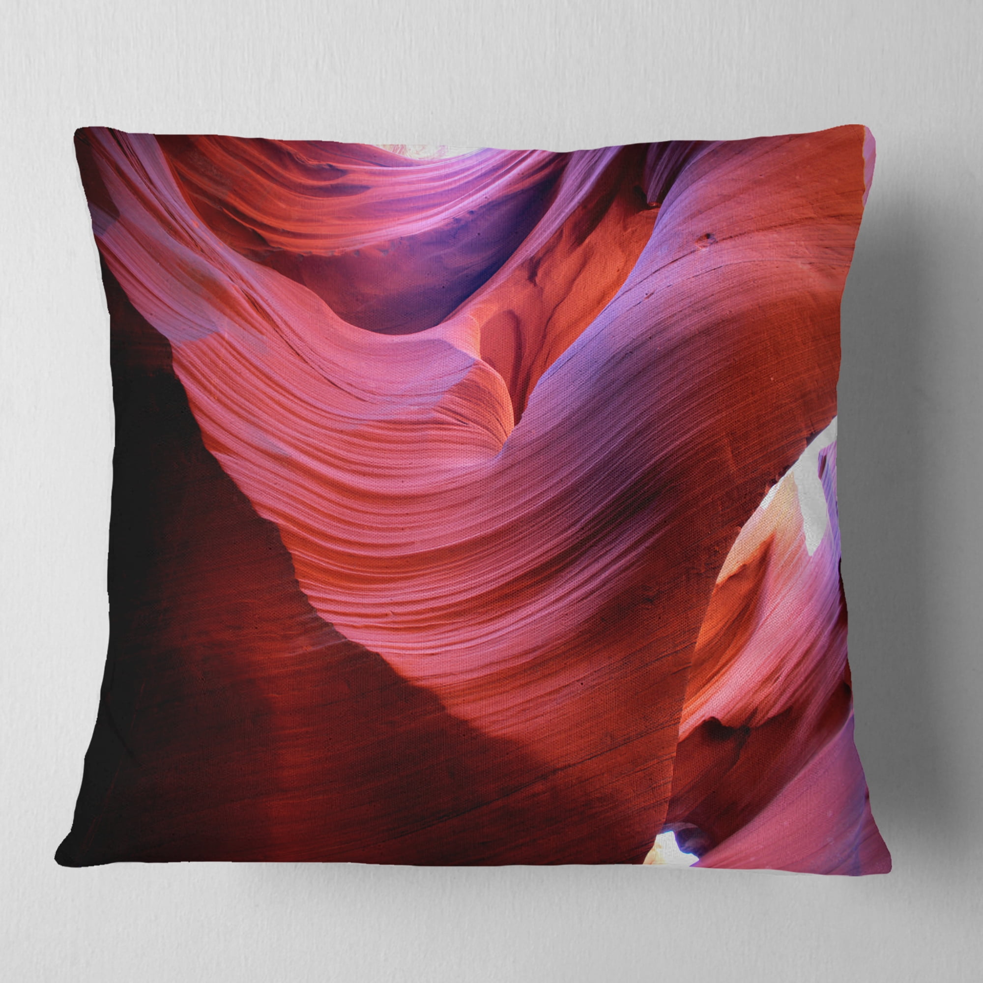 Designart Antelope Canyon Light Rays - Landscape Photography Throw Pillow - 18x18