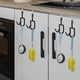thumbnail image 4 of Xihbxyly Gancho de Hierro Multifuncional para Puerta, Instalación Sin Taladros, Sujeción Firme para Cocina, Baño y Dormitorio, Diseño de Doble Gancho, Solución de Almacenamiento Versátil, Artículos E, 4 of 6