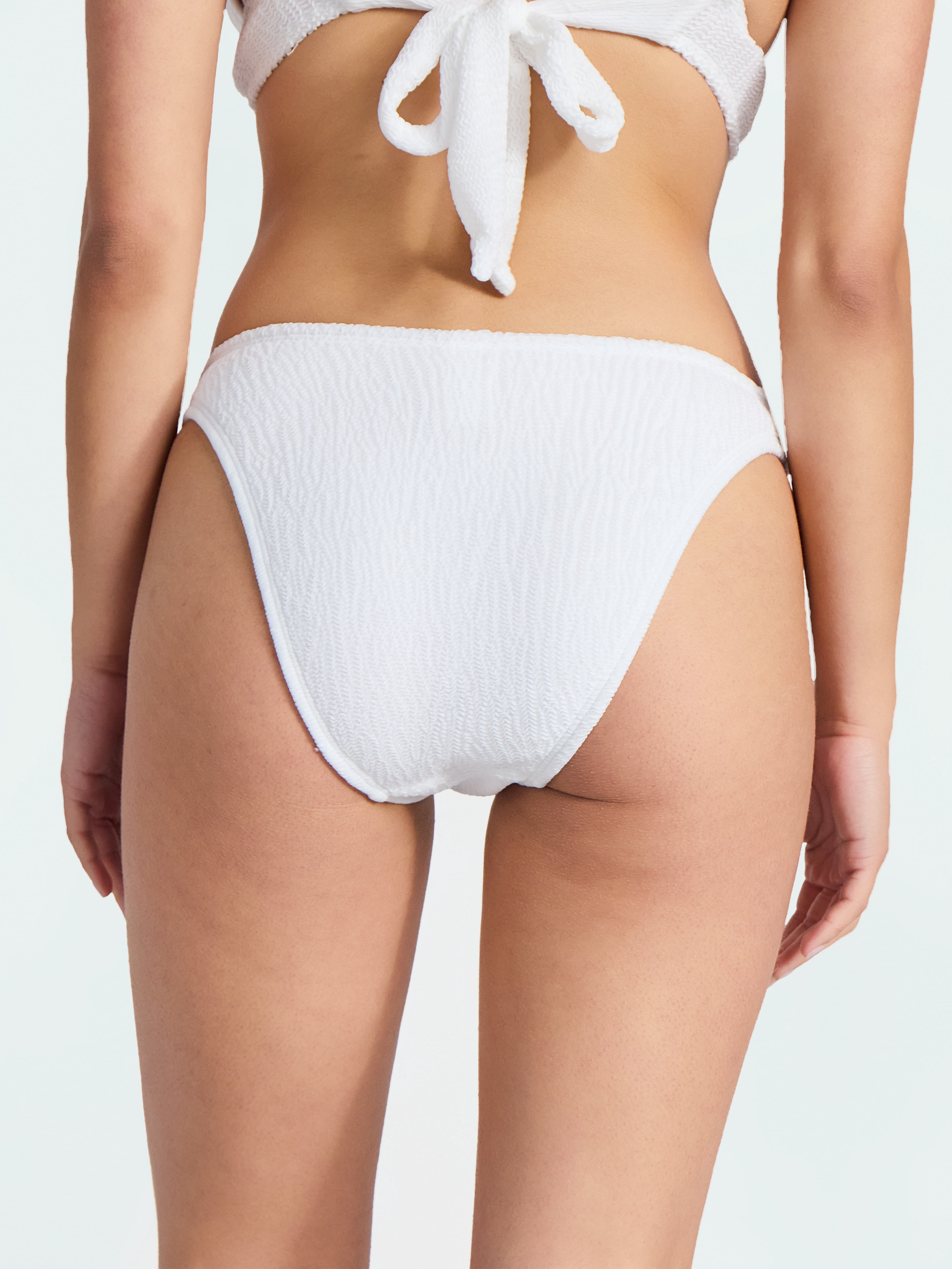 No Boundaries Crinkle Bikini Bottoms, Women’s
