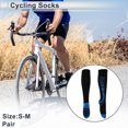 thumbnail image 2 of Calcetines de ciclismo Unique Bargains, absorbentes de sudor, anti-fricción, calcetines para bicicleta al aire libre, azul y negro, tamaño S-M, neutros y universales, 1 par, combinación de colores, 2 of 7