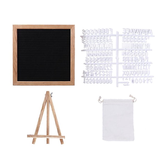 1 tablero de letras de fieltro.