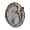 thumbnail image 3 of Marco de fotos vintage ovalado de resina con diseño de flores y mariposas para escritorio Verde, 3 of 9