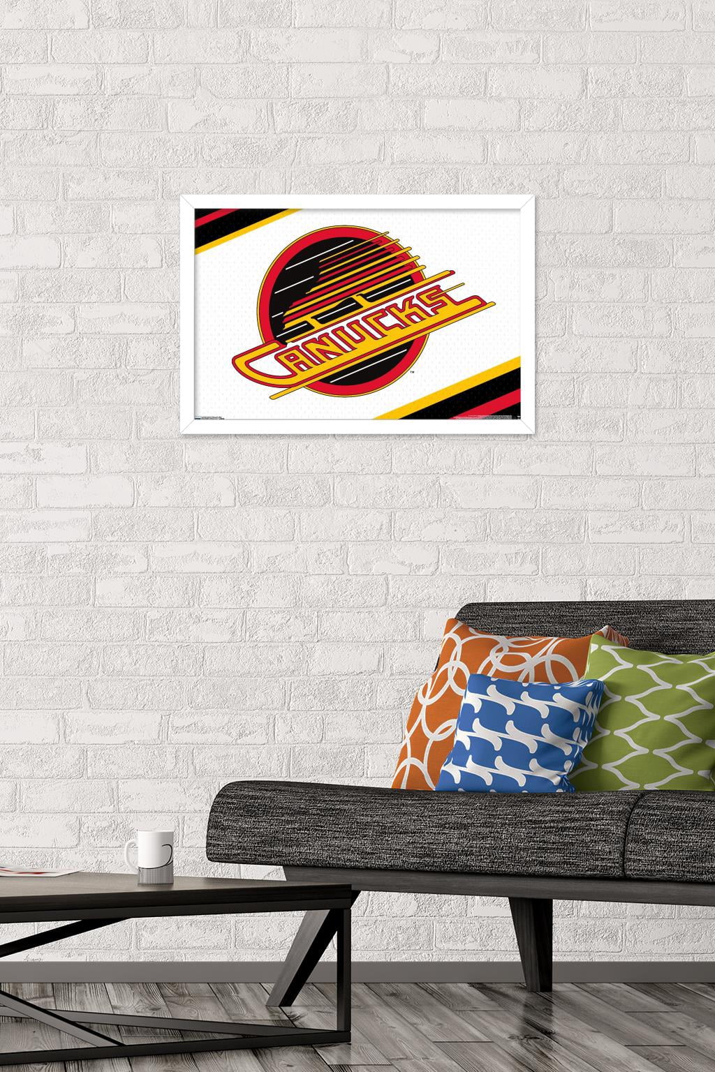 NHL Vancouver Canucks - Retro Logo 19 Wall Poster, 14.725" x 22.375" Framed