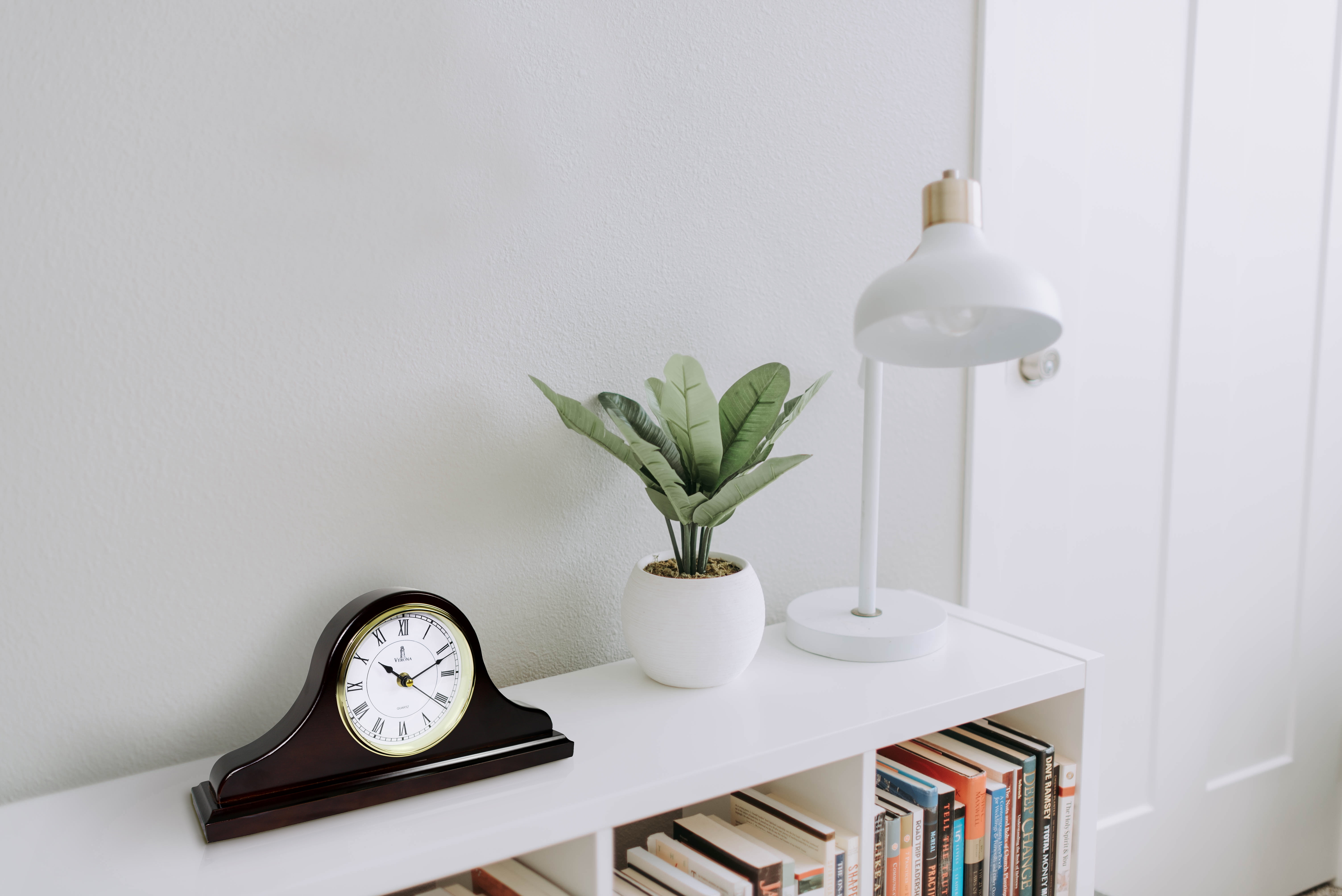 Silent Wood Mantle Clock(12-inch) Beesealy Mantel Clock Quartz Movement,Battery Operated