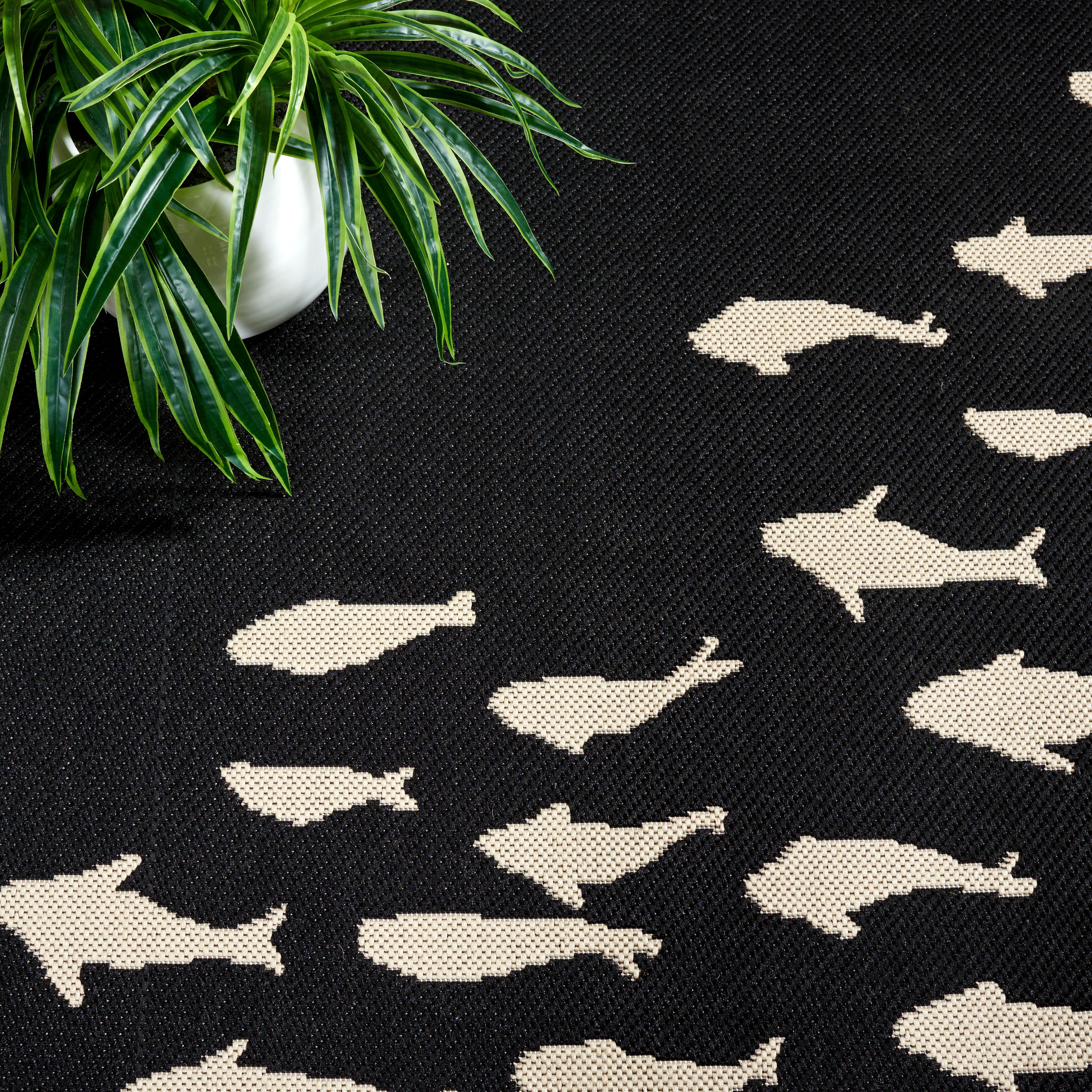 Safavieh Courtyard Victoria Fishes Indoor/Outdoor Area Rug, Black/Beige, 8' x 11'