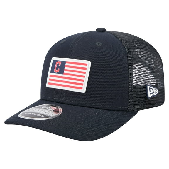 Men's New Era Navy Cleveland Guardians Flag 9SEVENTY Stretch-Snap Hat