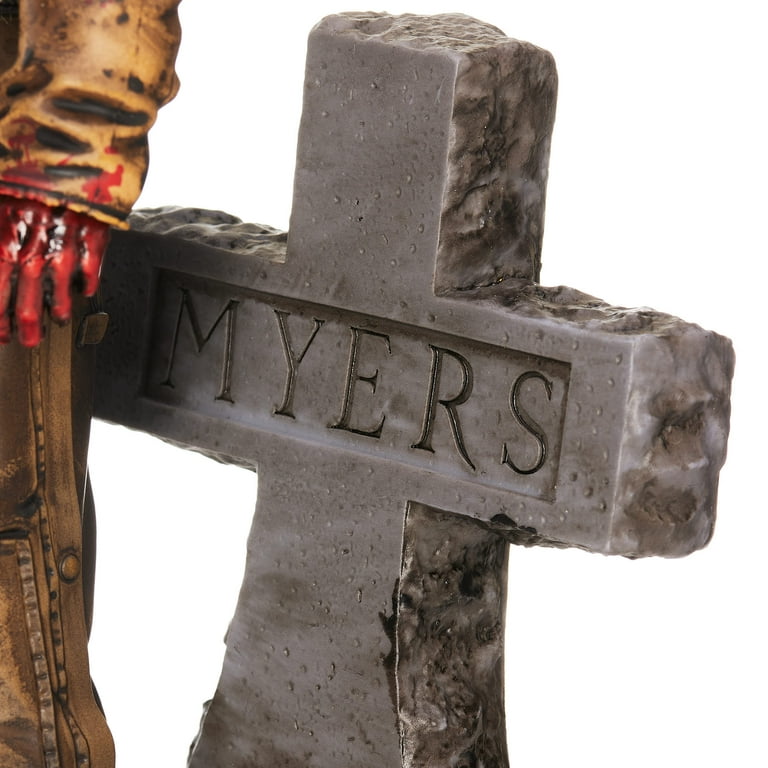 Official Rob Zombie's Halloween: Michael Myers Countdown Character