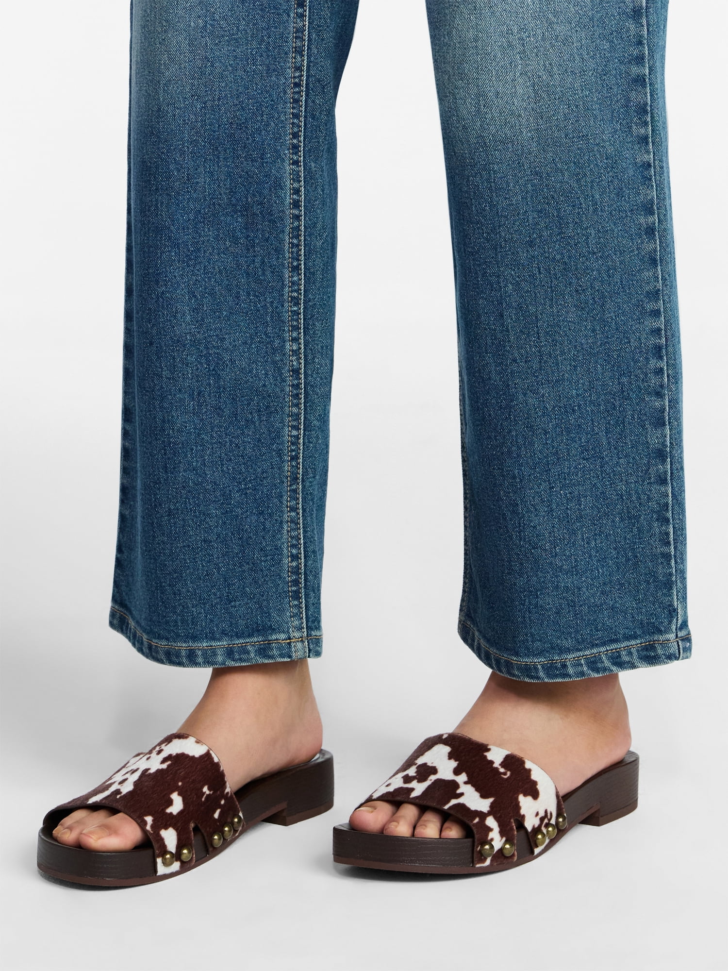 No Boundaries Studded Clog Sandals, Women's