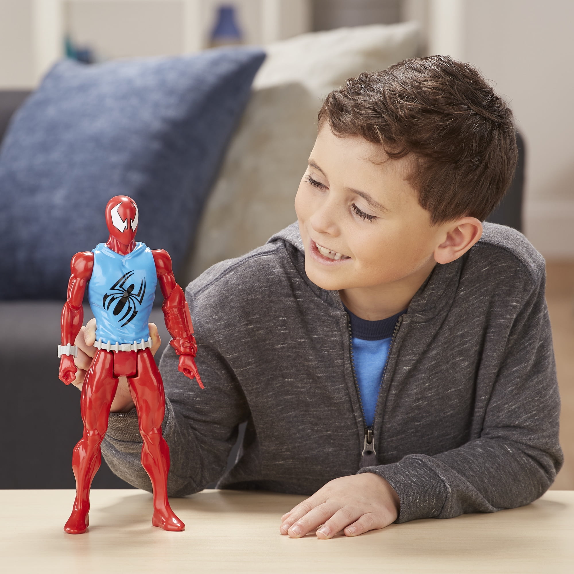 Marvel Spiderman SCARLET SPIDER Personaggio 30cm Serie Titan Hero Hasbro E2342