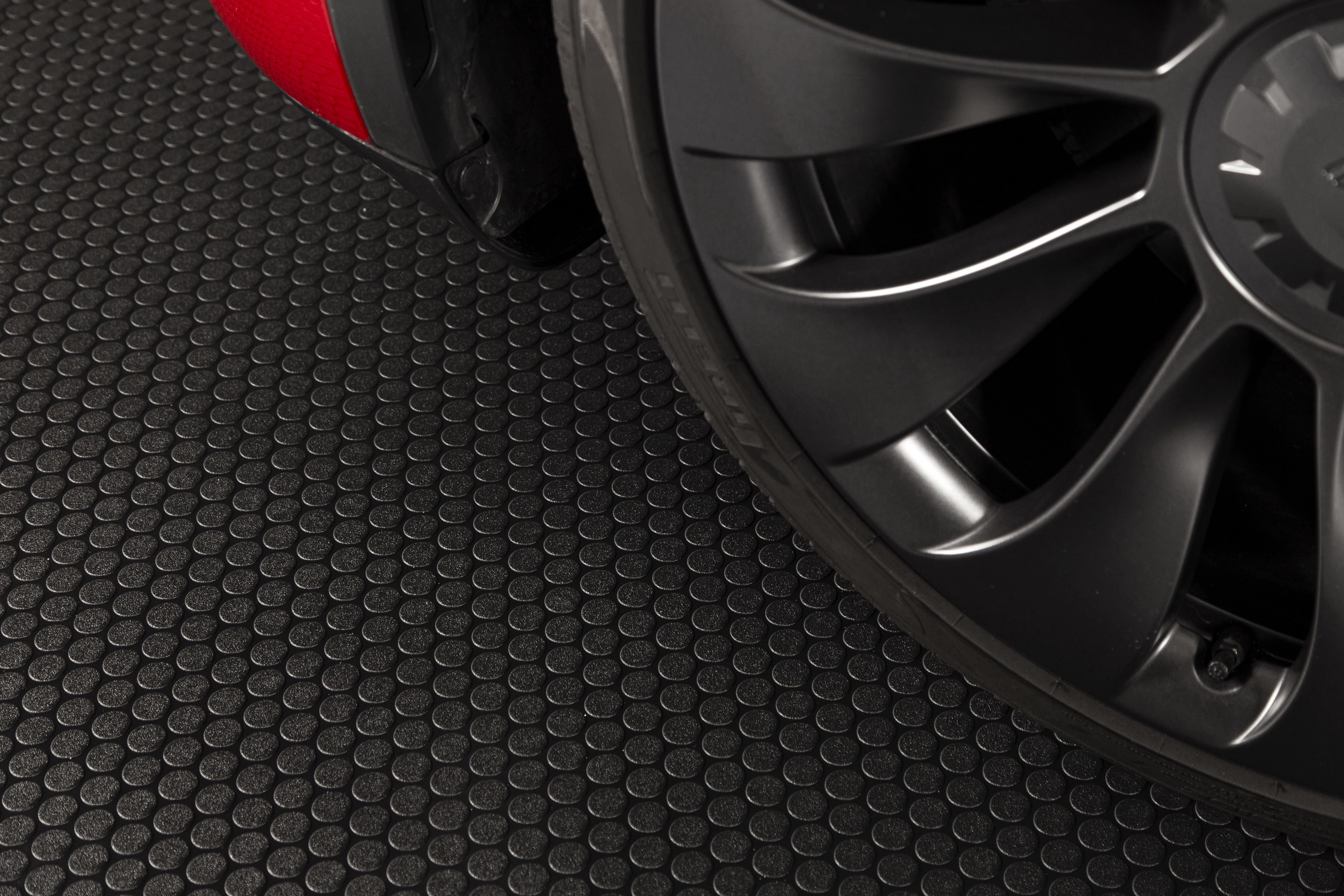 G-Floor 8.5' x 24' Small Coin Vinyl Garage Flooring Cover - Midnight Black