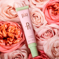 thumbnail image 4 of Iluminador Facial Con Agua De Rosas Y Acido Hialuronico,pixi, 4 of 4