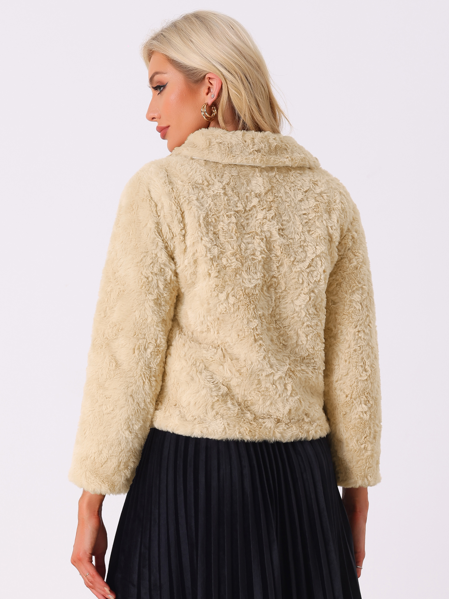 DARING DIVA Women's Fluffy Collar Cropped Faux Fur Coat M Apricot