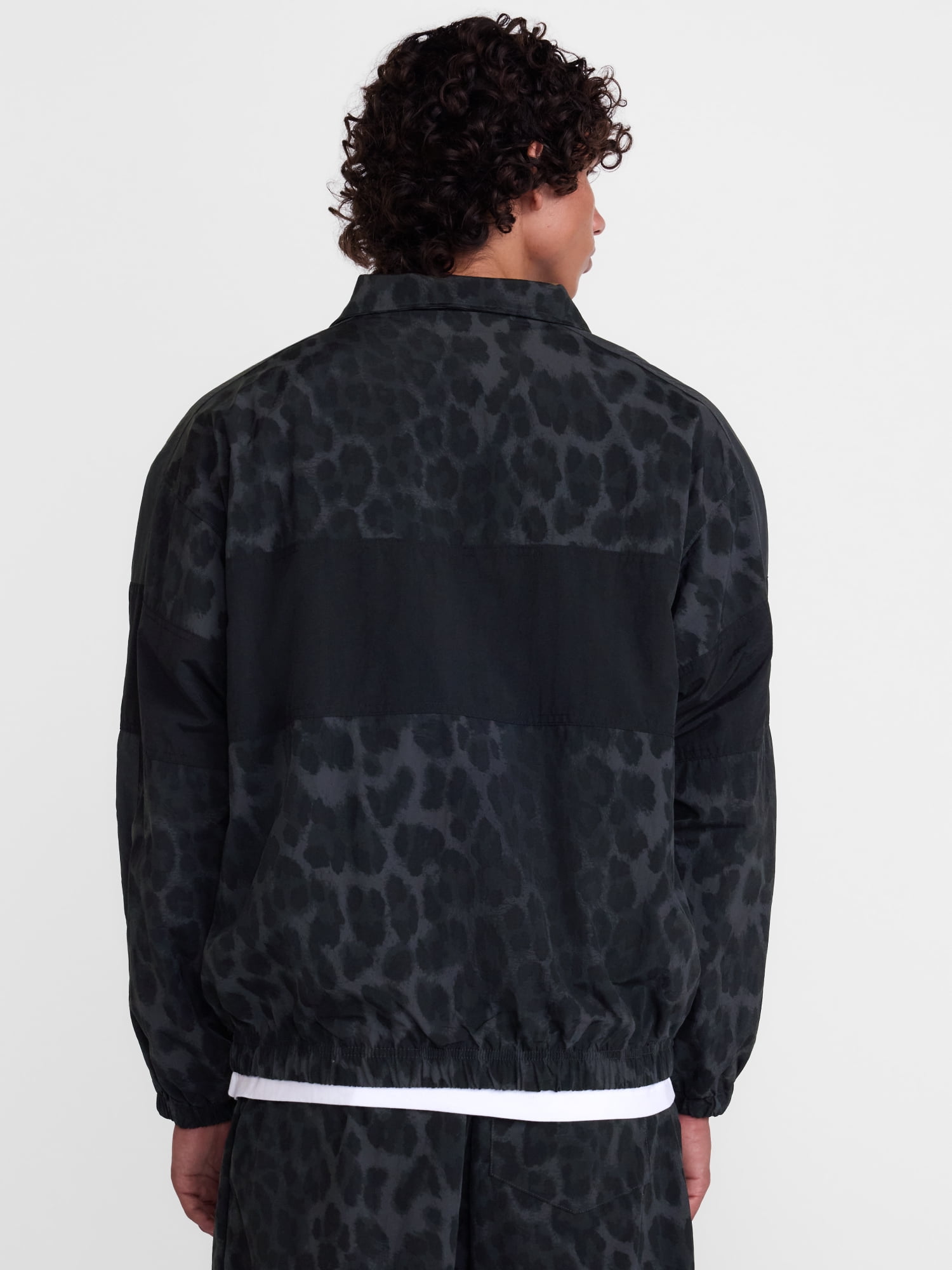 No Boundaries Windbreaker Jacket with Long Sleeves, Men's XS-4XLT