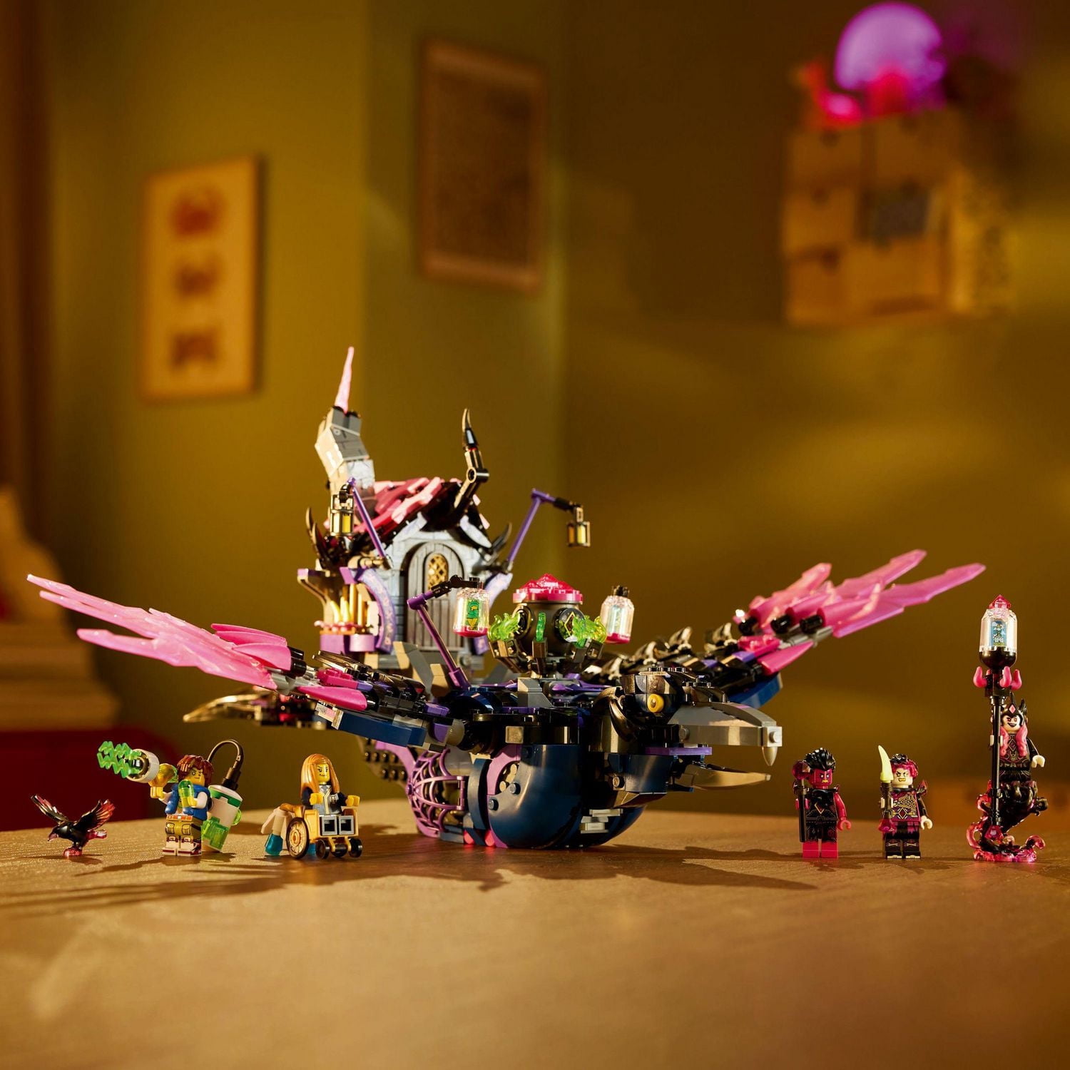 LEGO DREAMZzz Le corbeau de nuit de la Sorcière des cauchemars 71478 Ensemble de construction (1203 pièces)