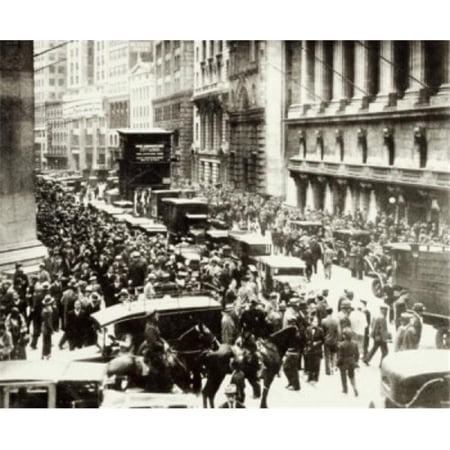 Crowd in a Street Wall Street Stock Market Crash USA 1929 Poster Print - 18 x 24 in.