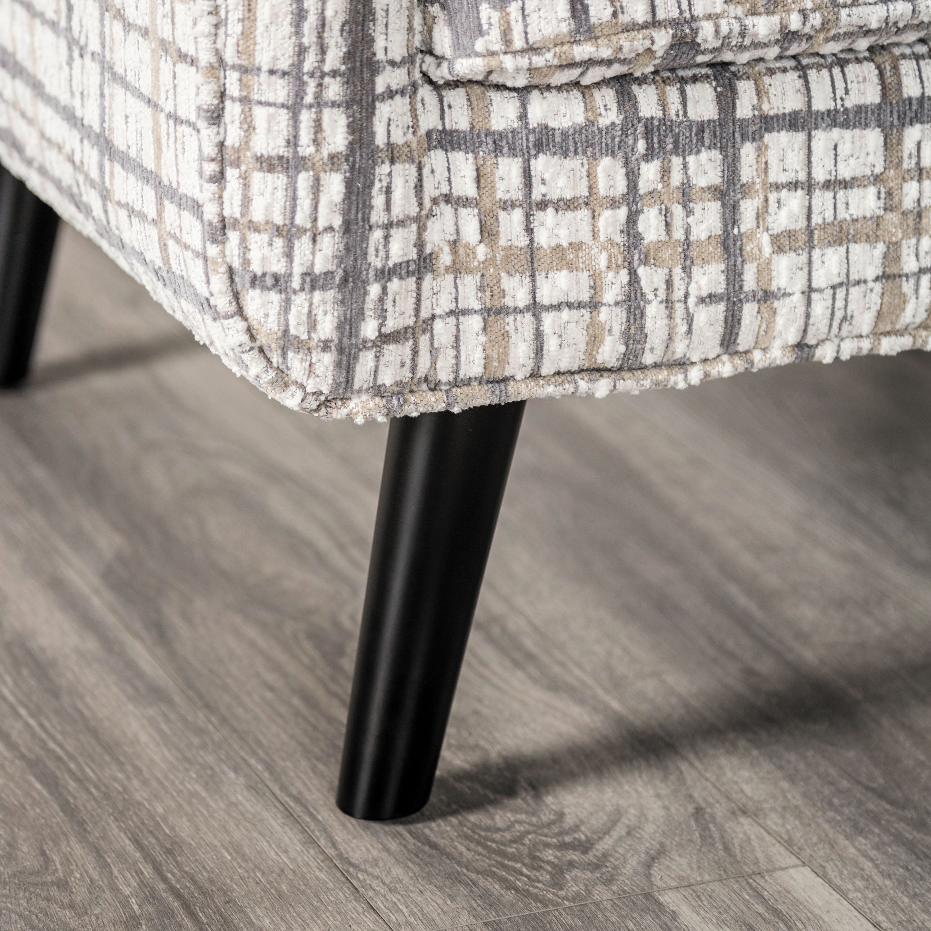 Furniture of America Gwen Transitional Fabric Plaid Patterned Track Arm Indoor Accent Chair, White and Black