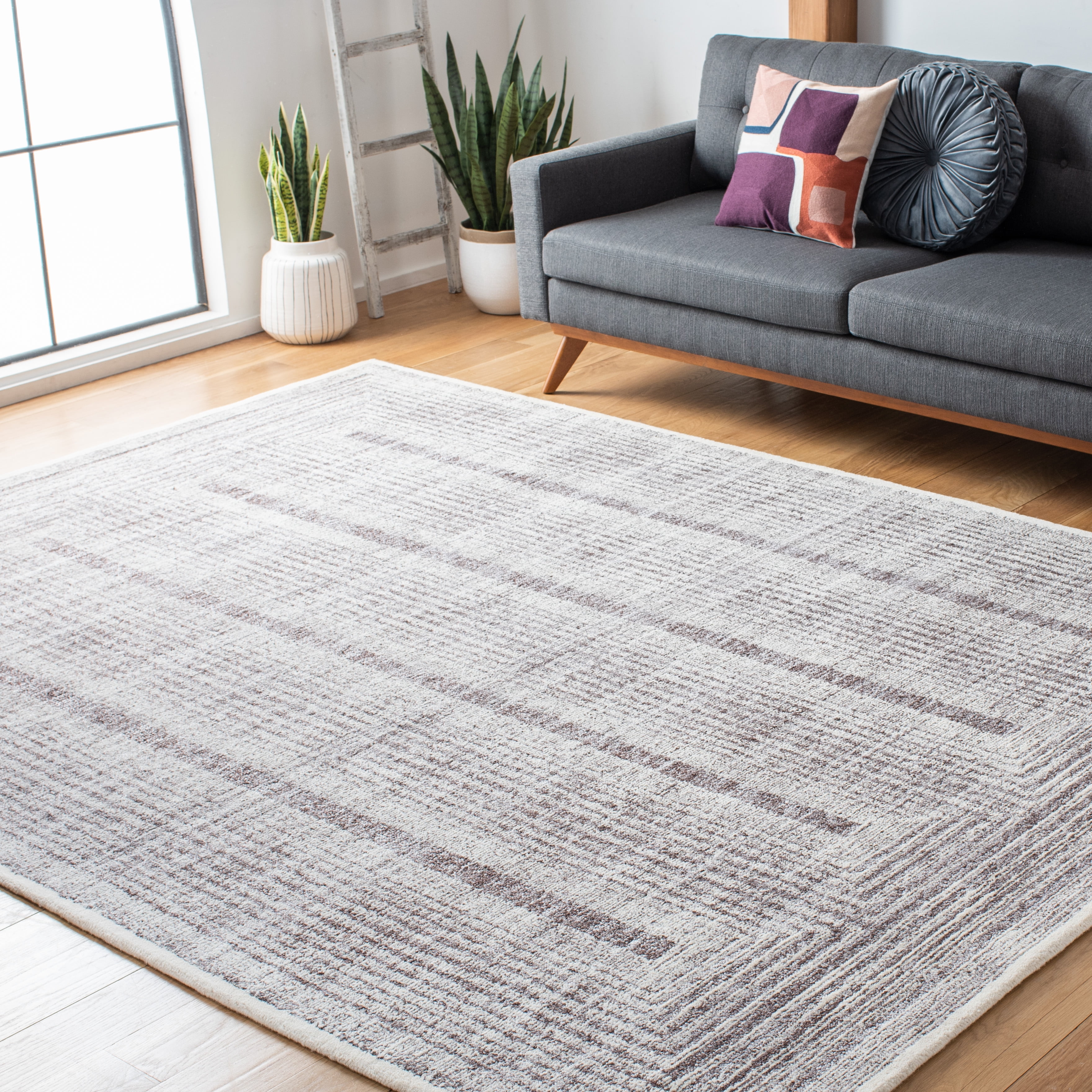 SAFAVIEH Metro Bayon Bordered Area Rug, Grey/Ivory, 8' x 10'