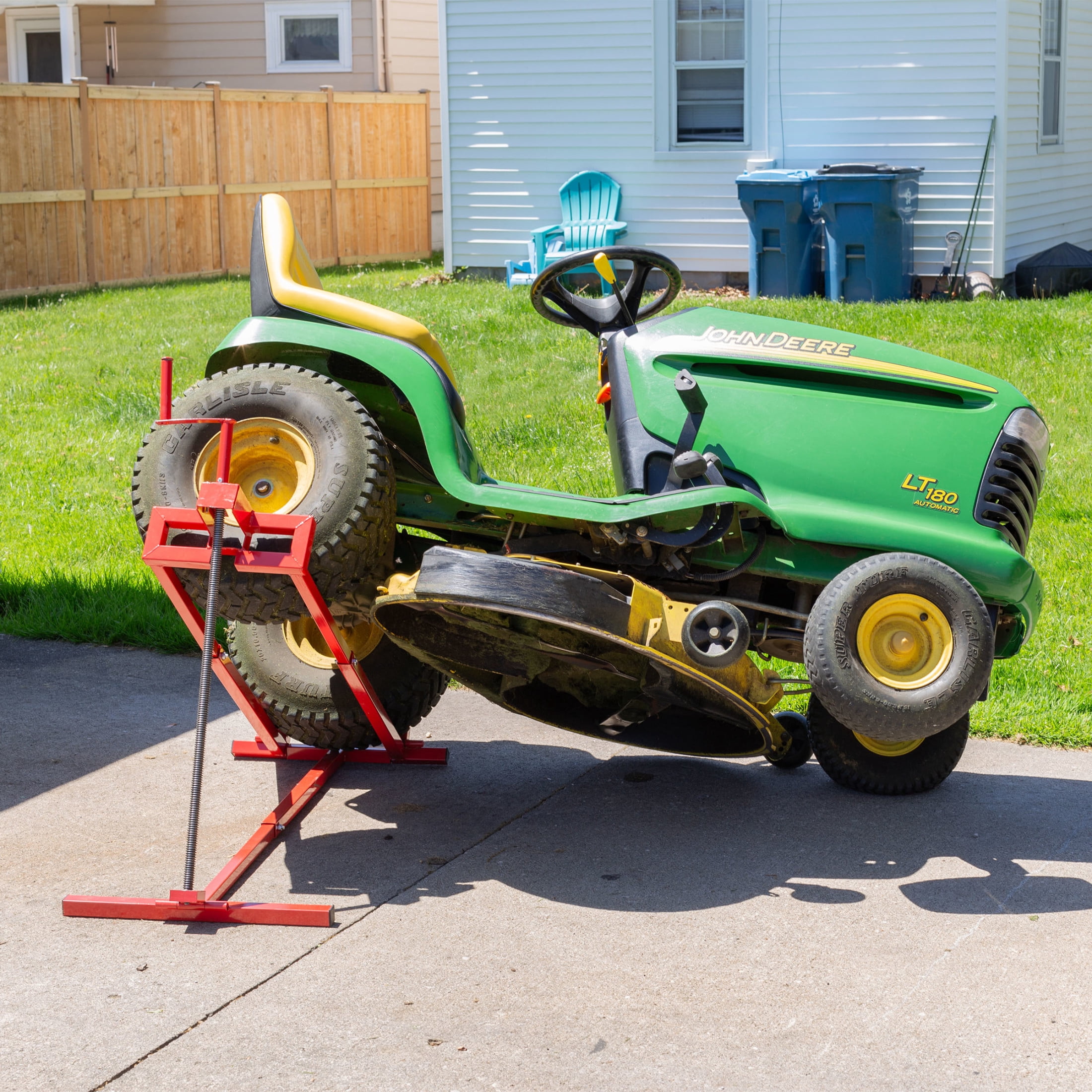 Stalwart Mower Lift - 880lb Capacity Tractor or Lawn Mower Lift Jack, Red