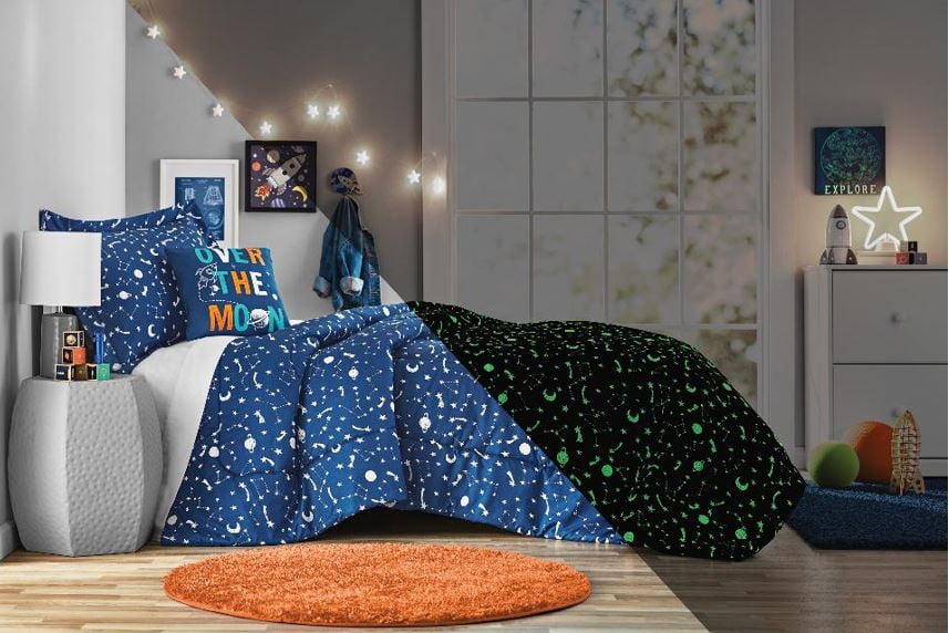 Your Zone Star 5 Piece Glow In the Dark Comforter Set with Bonus String Light, Twin