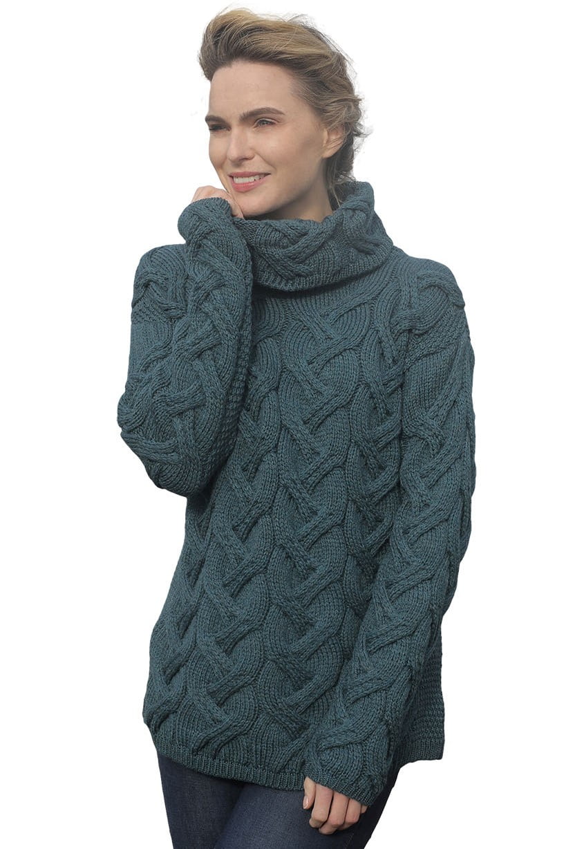 Aran Woollen Mills Irish Ladies Supersoft Merino Wool Chunky Cable Knit Cowl Sweater