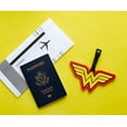 thumbnail image 4 of Etiqueta de equipaje plateada con el símbolo Wonder Woman de Buffalo DC Comics, 4 of 9